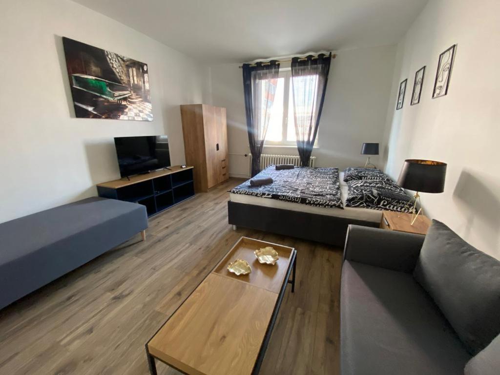 Cerna Ruze - Apartman 4 Pilsen Exterior foto