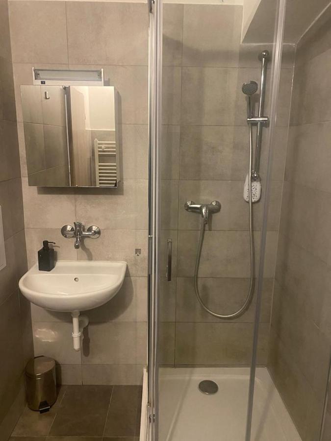 Cerna Ruze - Apartman 4 Pilsen Exterior foto